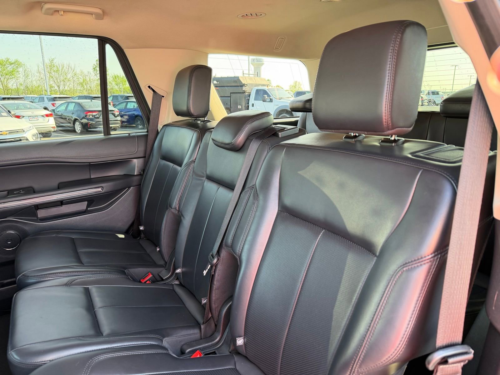 Used 2024 Ford Expedition XLT AWD/4WD image 15