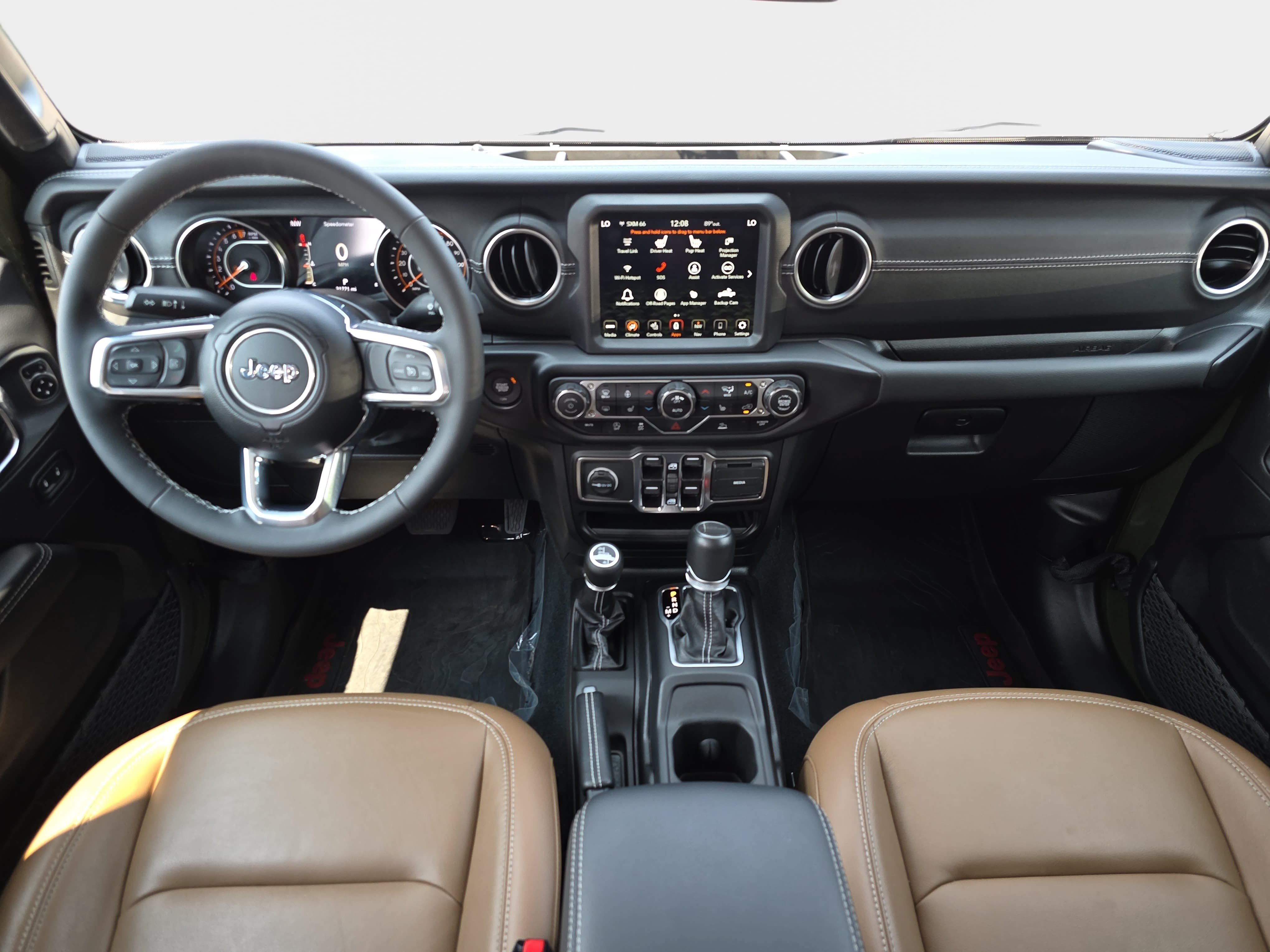 Certified 2023 Jeep Gladiator Overland w/ Popular Equipment Package AWD/4WD image 9