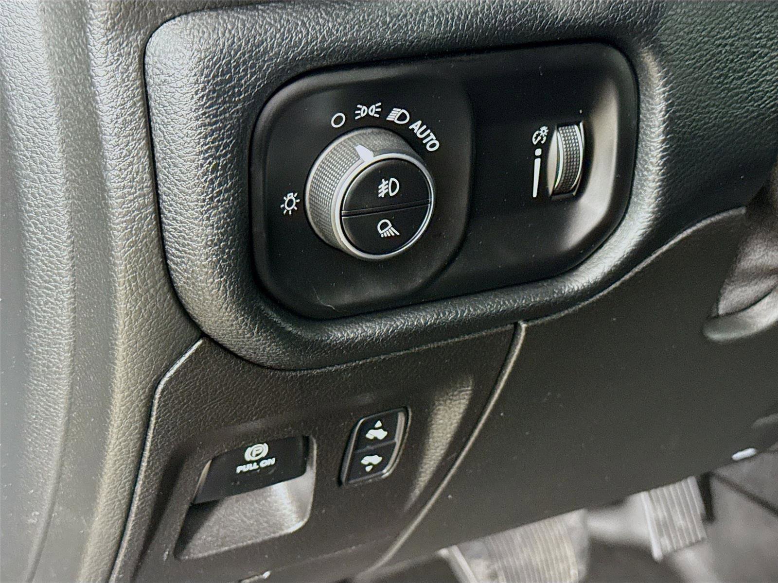 Used 2021 RAM 1500 Big Horn w/ Built-to-serve Edition AWD/4WD image 12