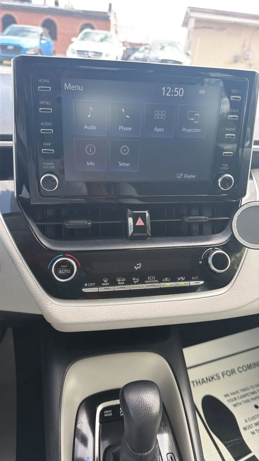 Used 2020 Toyota Corolla LE image 34