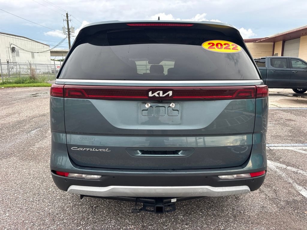 Used 2022 Kia Carnival EX FWD image 3