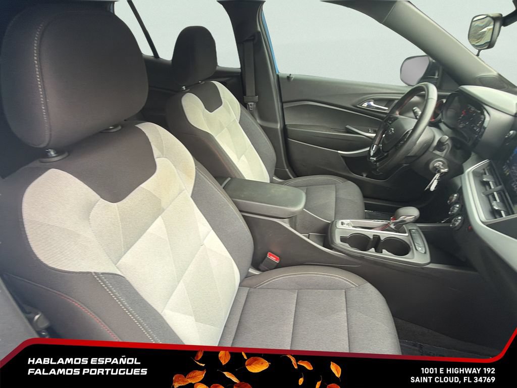 Certified 2024 Chevrolet Trax RS w/ Driver Confidence Package FWD image 30
