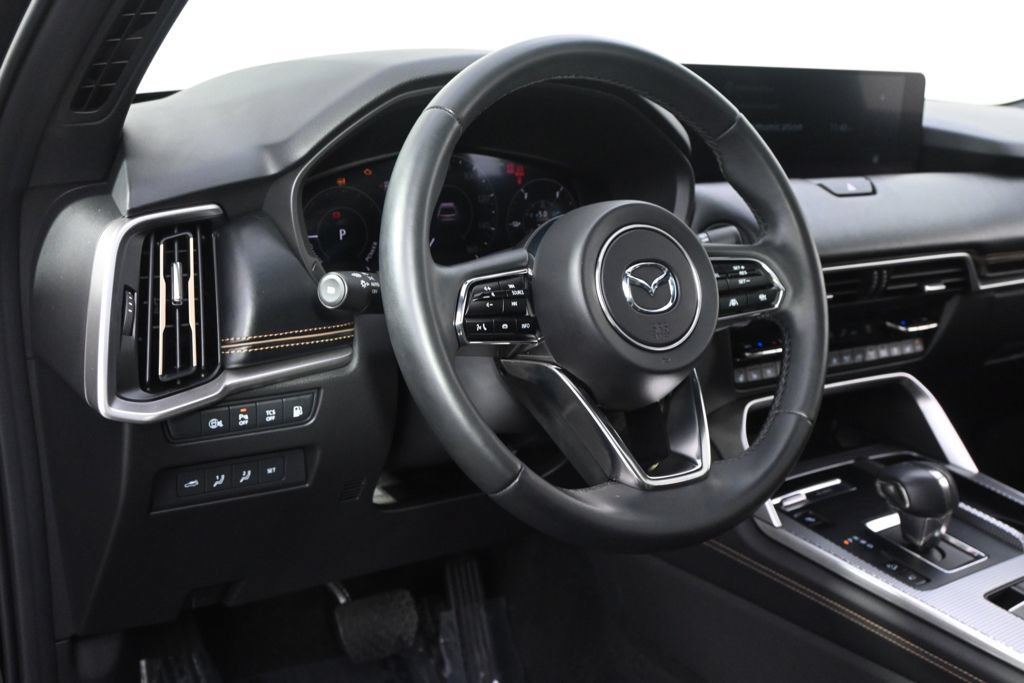 Certified 2025 MAZDA CX-70 Plug-In Hybrid w/ Premium Plus AWD/4WD image 12