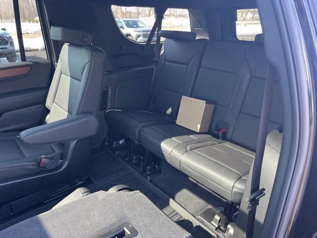 Used 2026 GMC Yukon XL Denali w/ Denali Reserve Package image 27