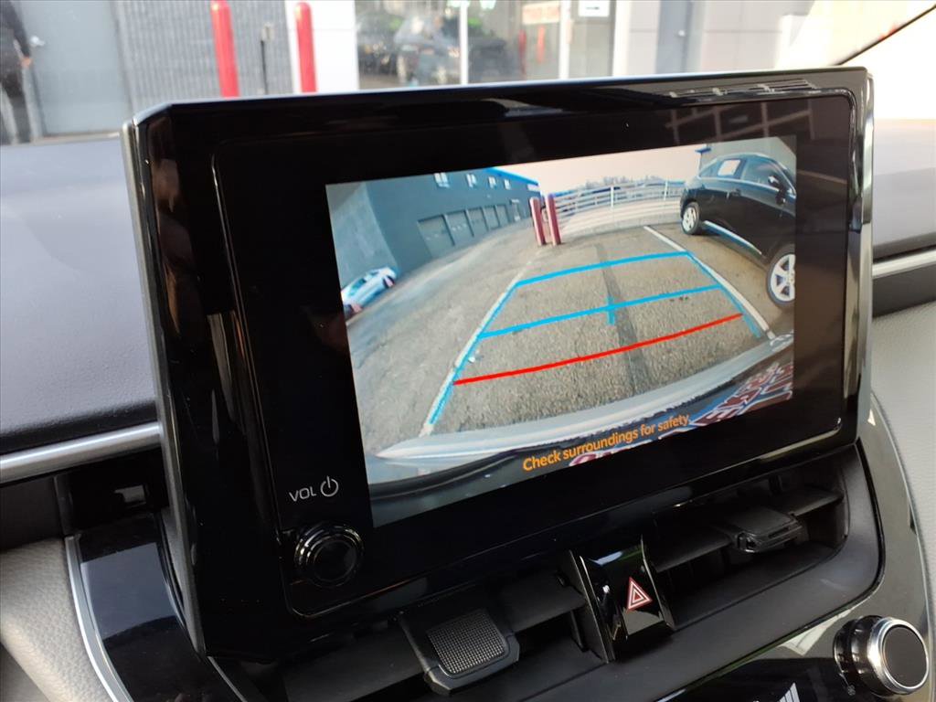 Used 2023 Toyota Corolla LE image 19