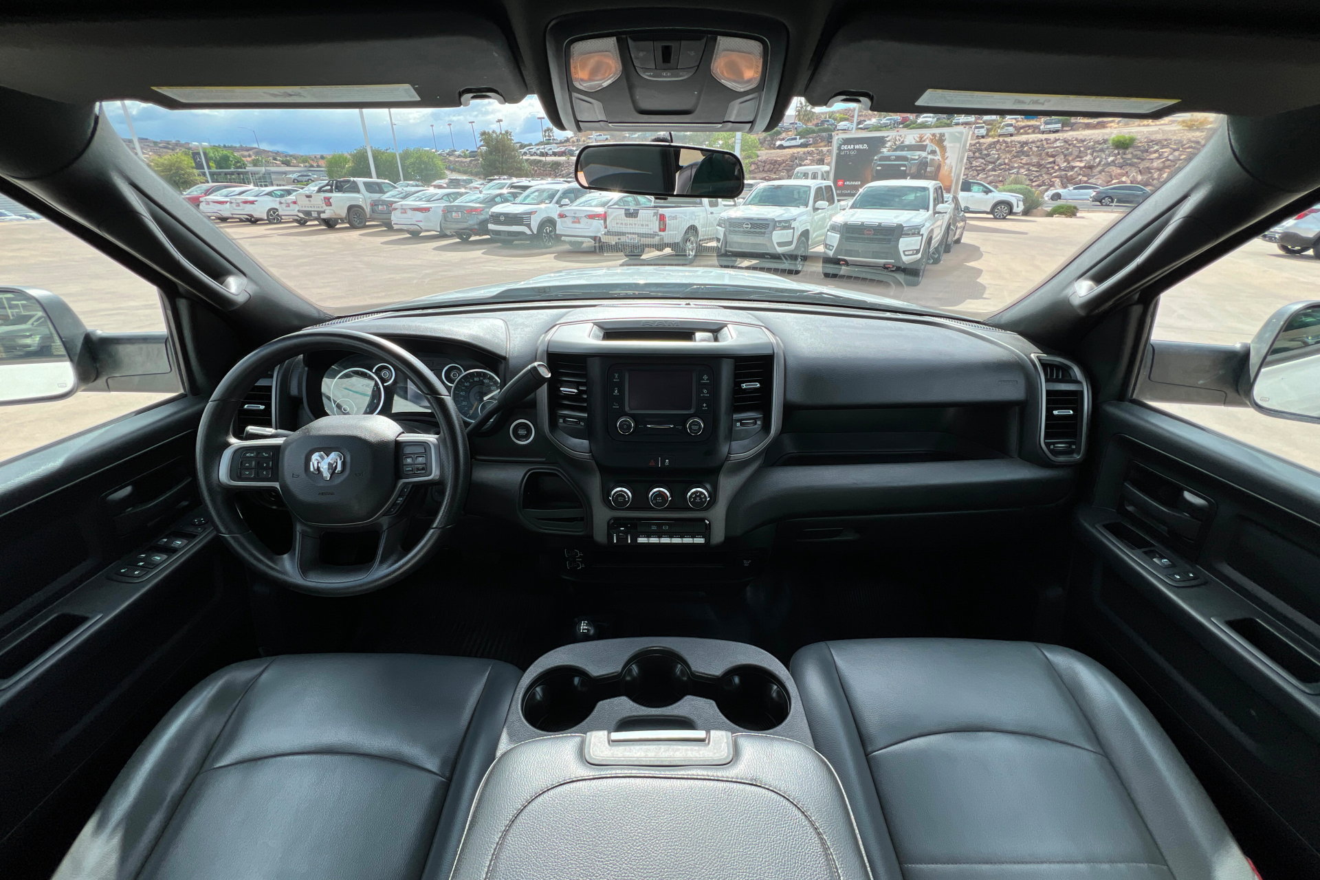 Used 2022 RAM 2500 Tradesman w/ Chrome Appearance Group AWD/4WD image 9