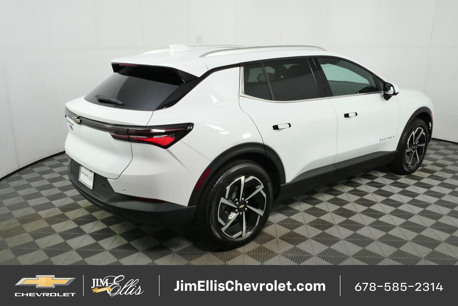 New 2026 Chevrolet Equinox EV LT AWD/4WD image 3