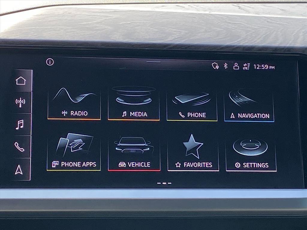 Used 2023 Audi Q4 e-tron Premium Plus w/ Premium Plus image 7