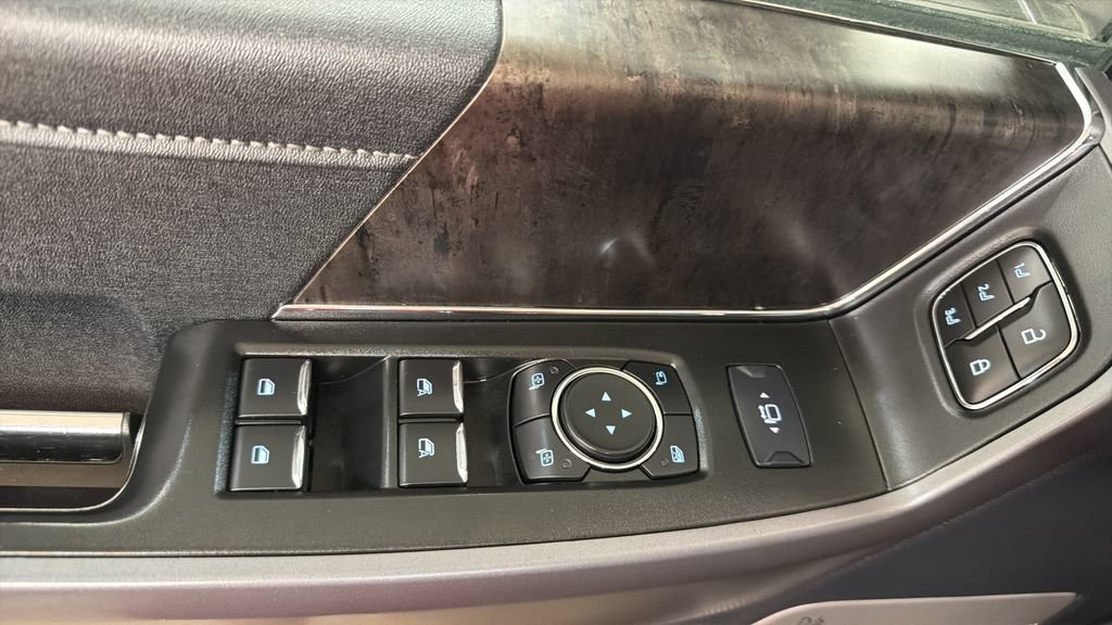 Used 2024 Ford F250 Lariat AWD/4WD image 17