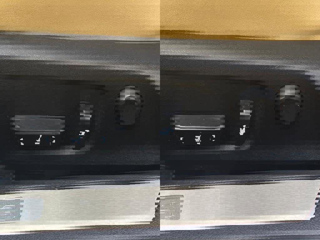 Used 2016 Lexus RC 300 AWD image 11