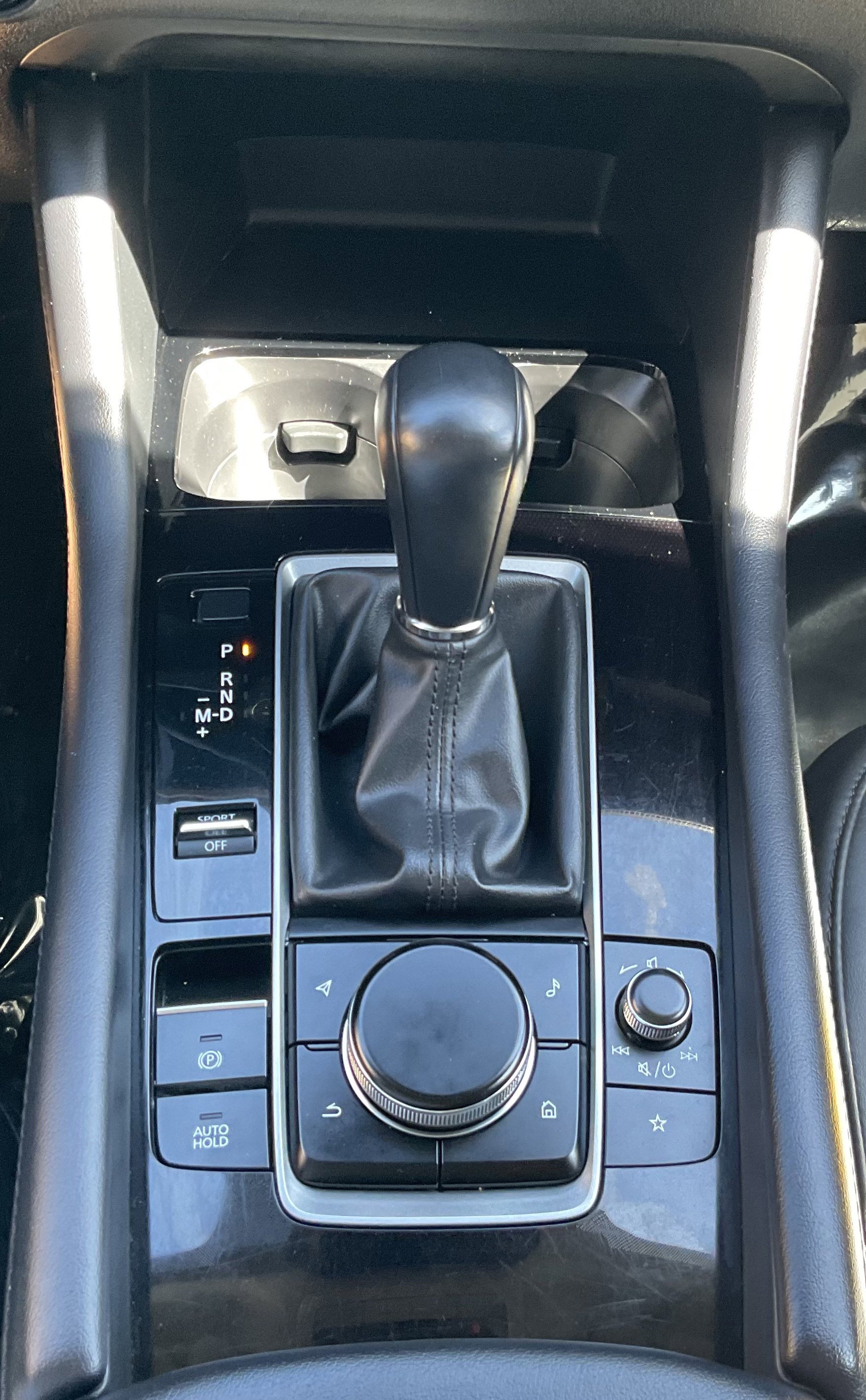 Used 2024 MAZDA MAZDA3 s FWD image 16
