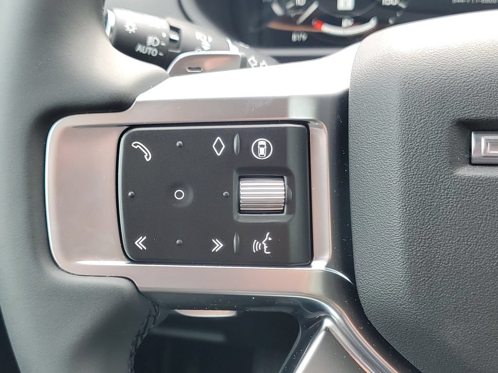 New 2026 Land Rover Discovery Dynamic SE AWD/4WD image 17