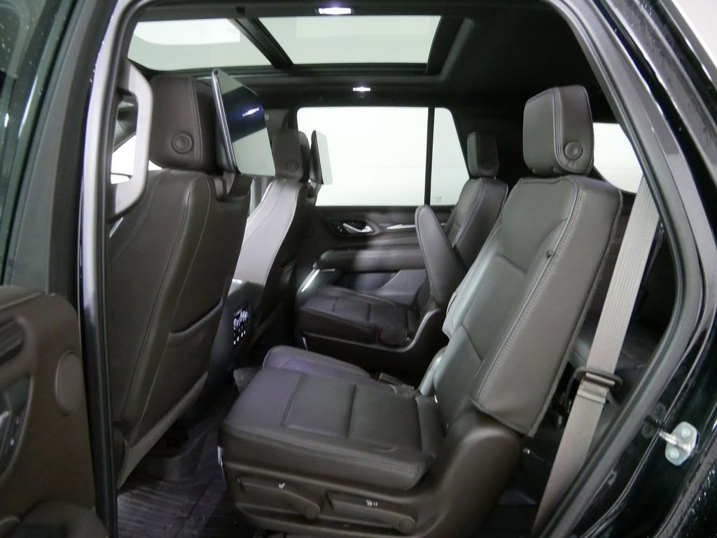 Used 2021 GMC Yukon Denali w/ Denali Ultimate Package image 21
