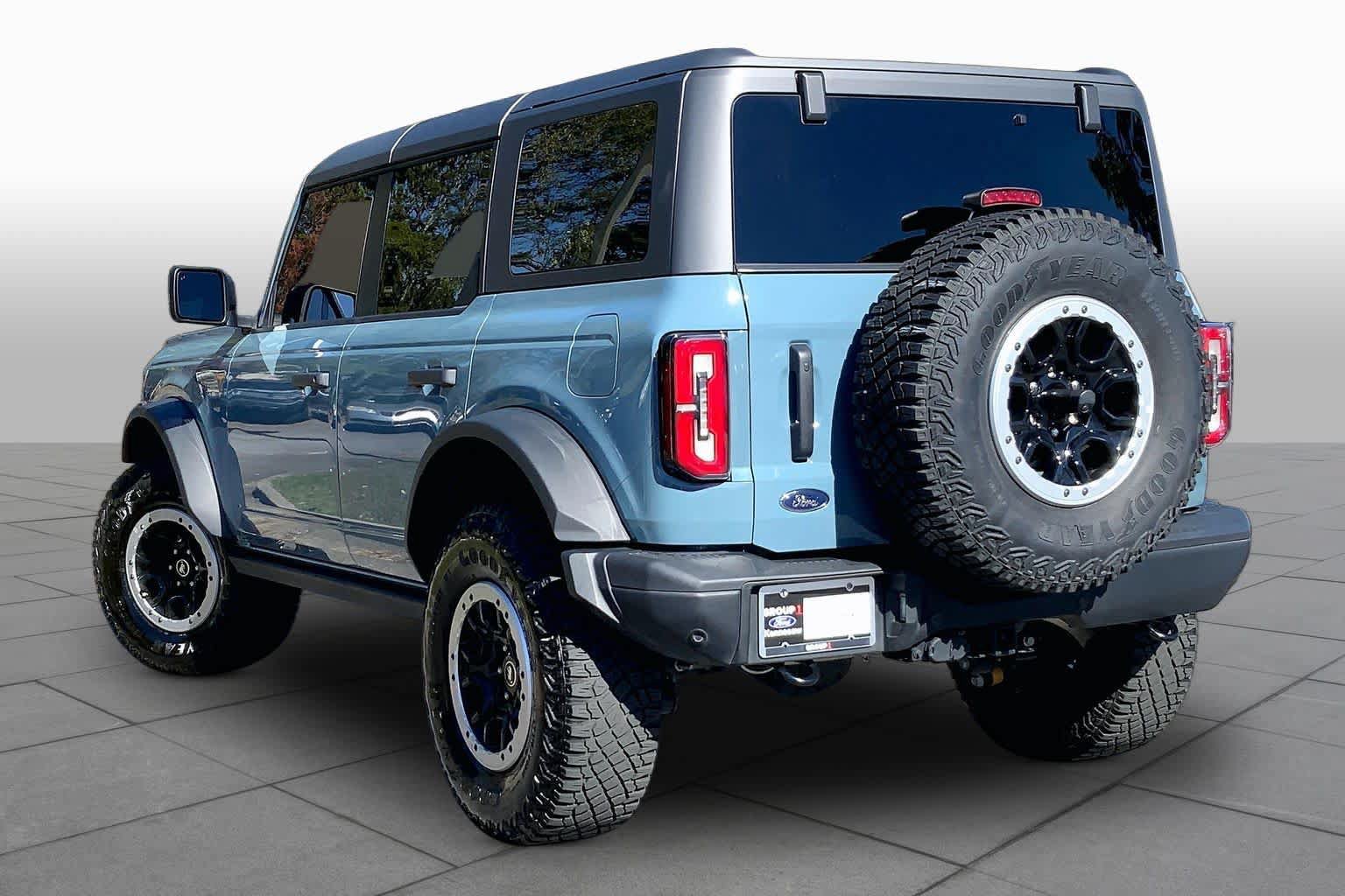 Used 2023 Ford Bronco Badlands w/ Sasquatch Package AWD/4WD image 11