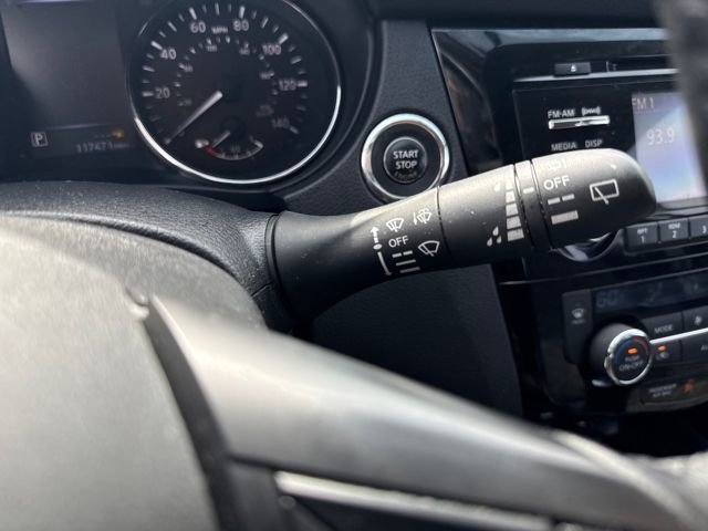 Used 2018 Nissan Rogue Sport SV w/ SV All-Weather Package image 32