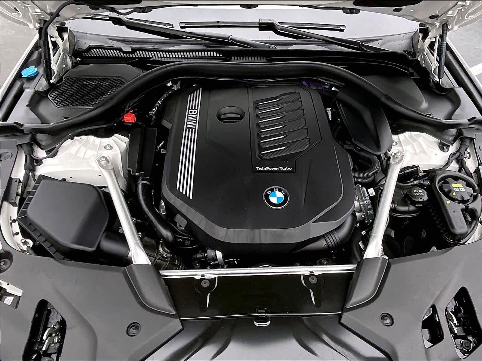 Certified 2023 BMW 540i w/ Convenience Package image 12