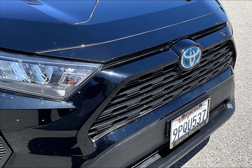 Used 2020 Toyota RAV4 LE w/ All Weather Liner Package image 33