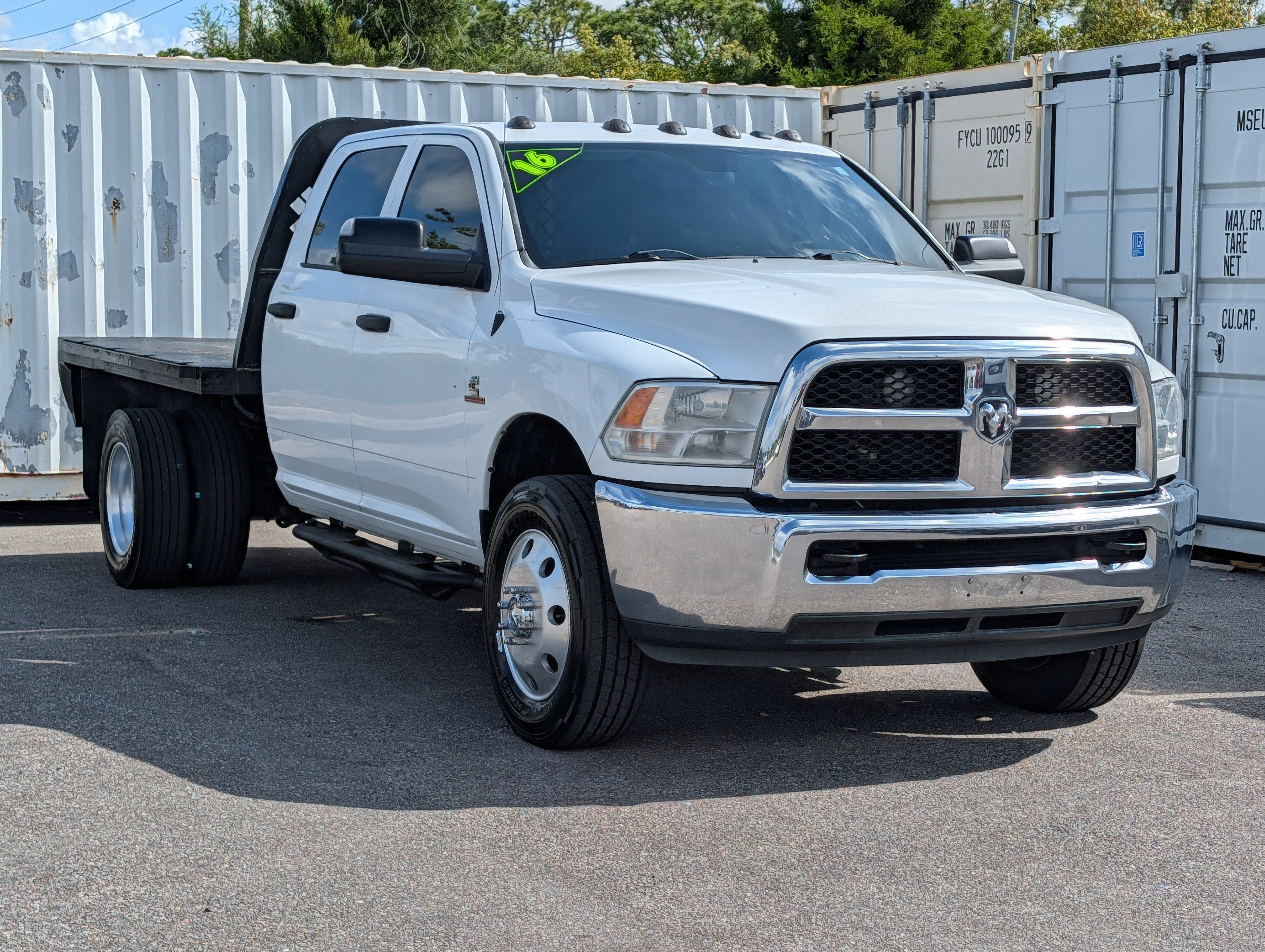 Used 2016 RAM 3500 Tradesman w/ Chrome Appearance Group RWD image 2