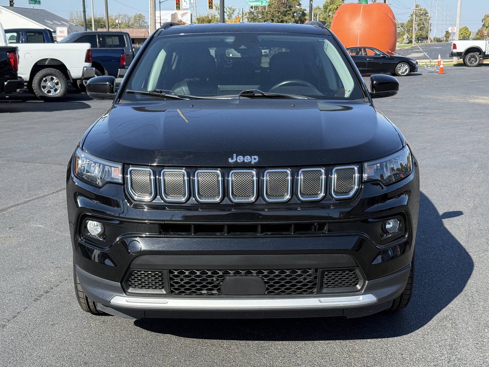 Used 2022 Jeep Compass Limited AWD/4WD image 3