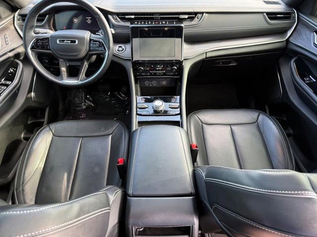 Used 2022 Jeep Grand Cherokee Overland w/ MOPAR Finishing Package AWD/4WD image 10
