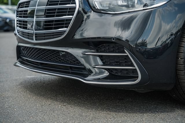 Certified 2022 Mercedes-Benz S 500 4MATIC w/ AMG Line Package image 14