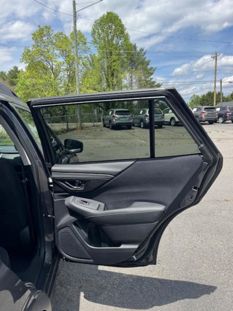 Used 2022 Subaru Outback Premium AWD/4WD image 16
