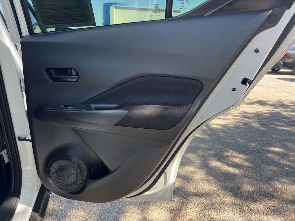 Used 2024 Nissan Kicks S image 13