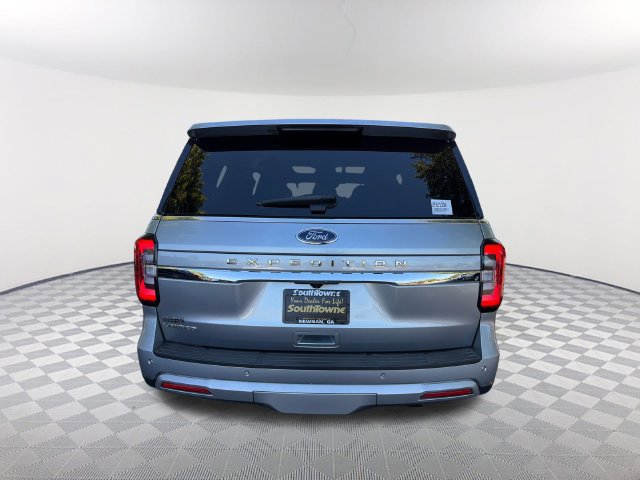 Used 2024 Ford Expedition Limited AWD/4WD image 6