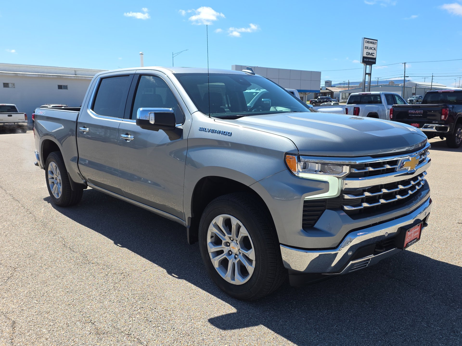 New 2026 Chevrolet Silverado 1500 LTZ w/ LTZ Premium Package image 2