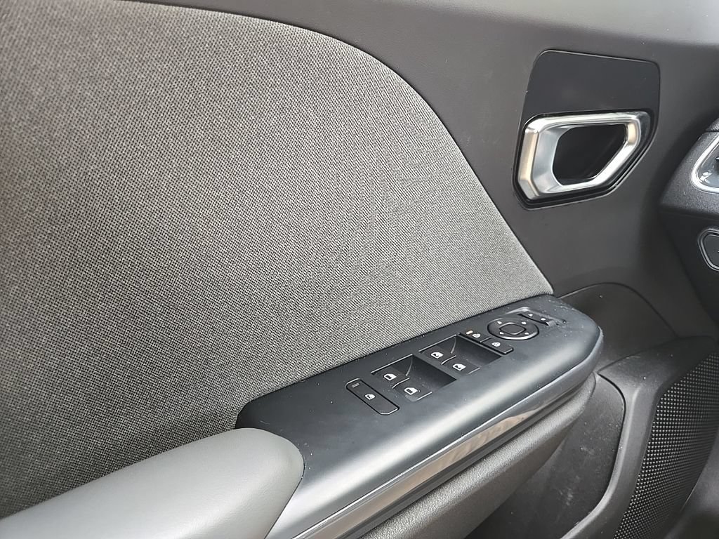 Certified 2025 Kia K4 EX FWD image 18
