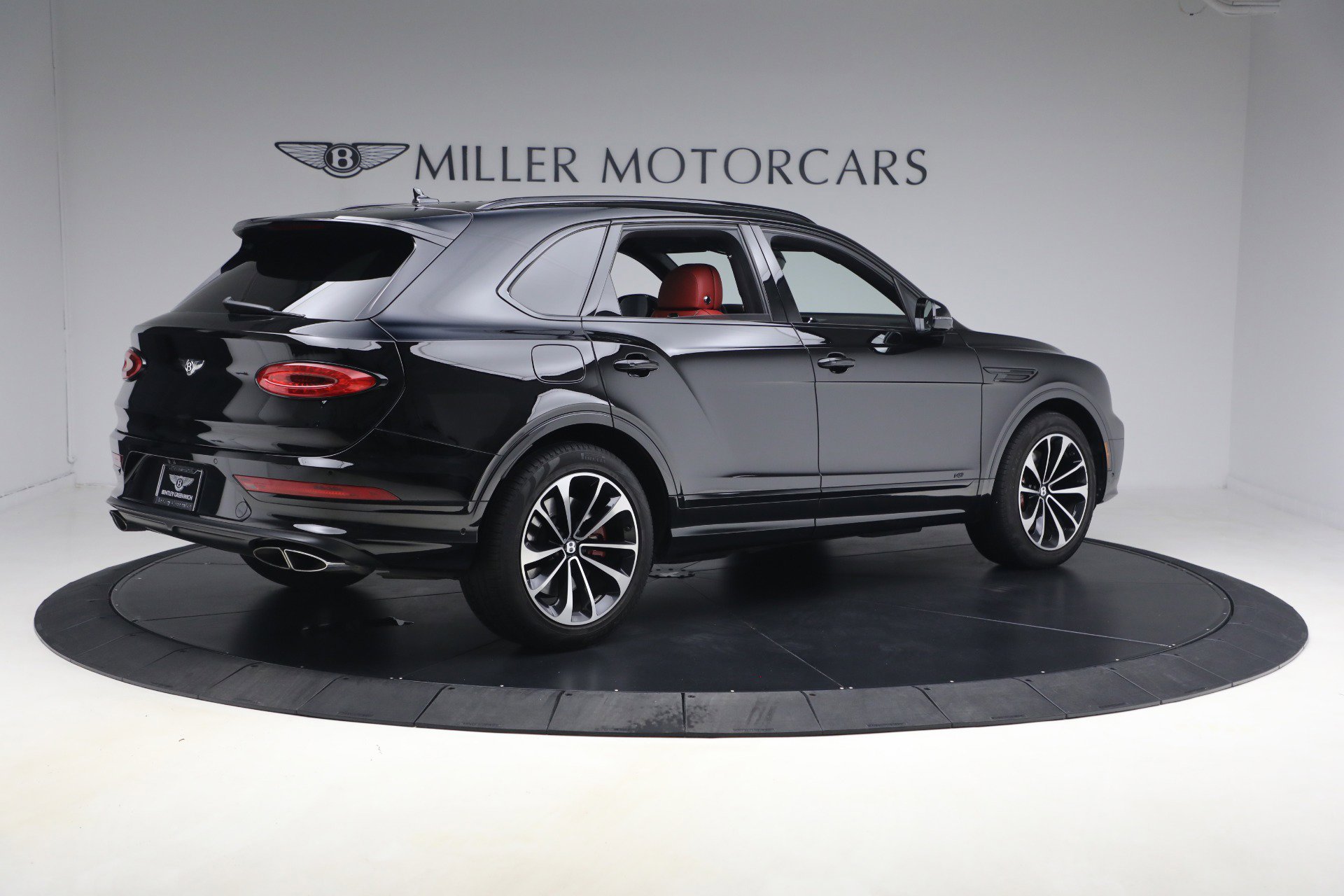 Used 2022 Bentley Bentayga image 8