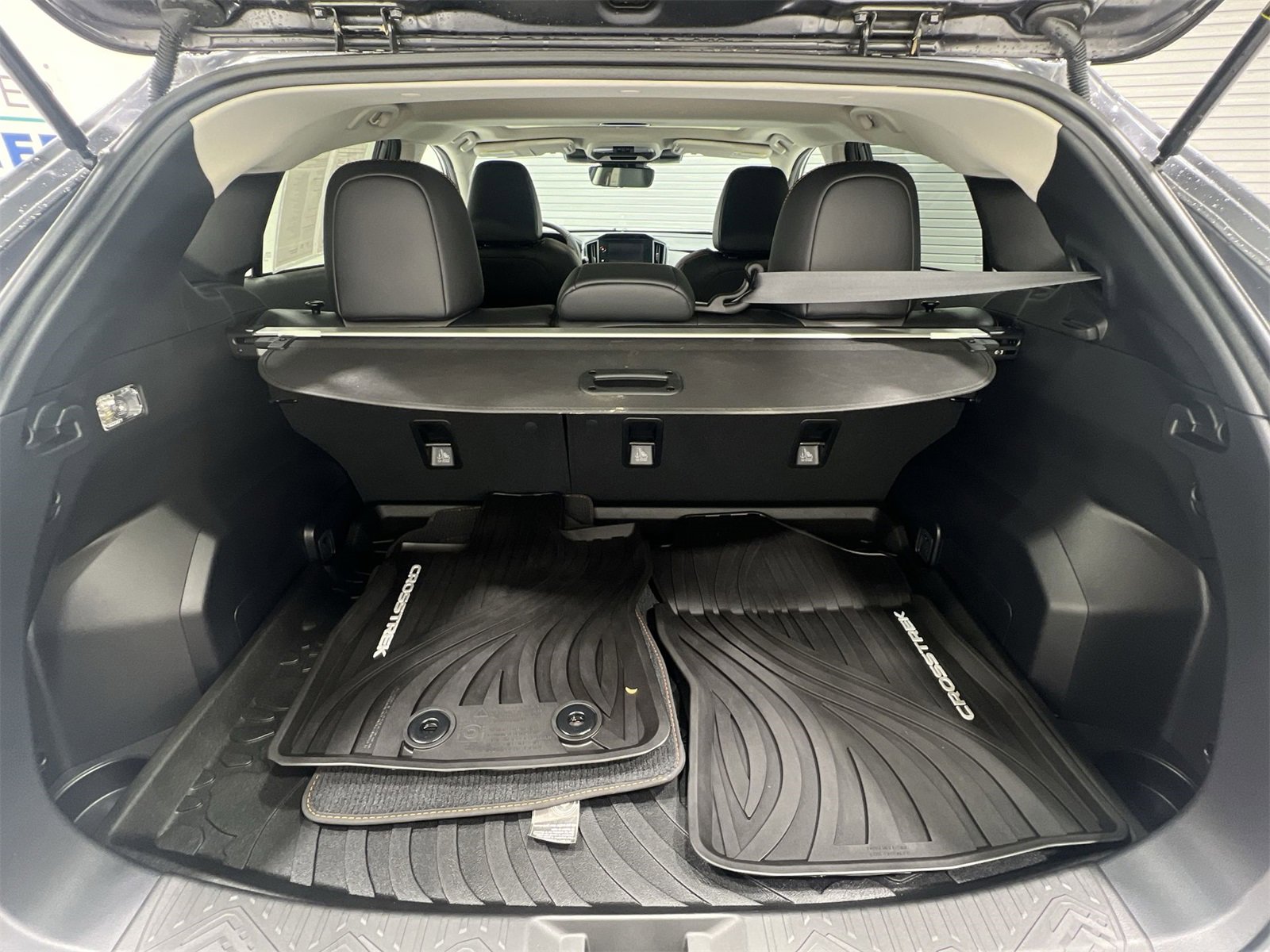 Used 2025 Subaru Crosstrek 2.5i Limited w/ Crosstrek Mirror Package image 23