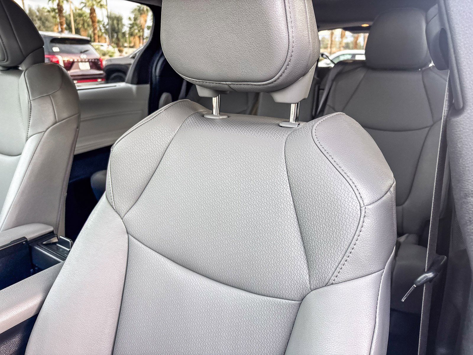 Used 2025 Toyota Sienna XLE image 25