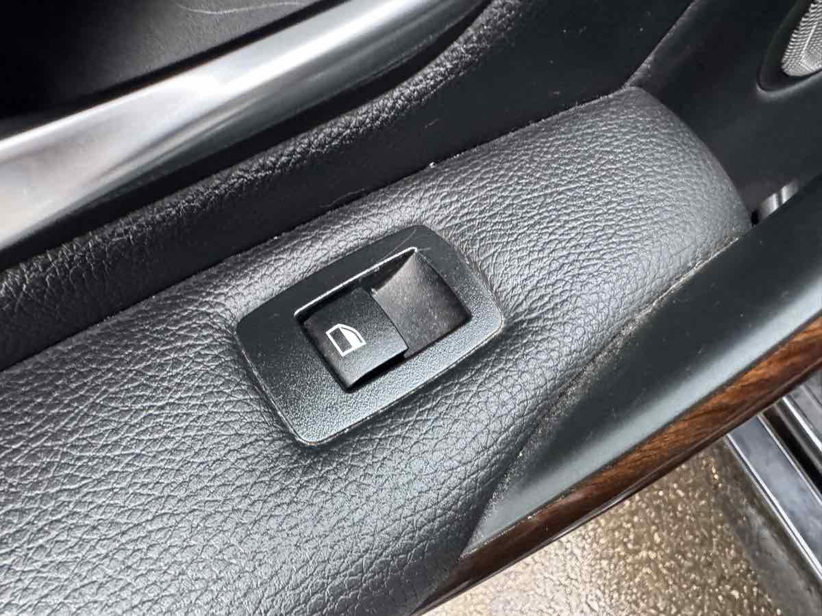 Used 2015 BMW 328i xDrive Sedan AWD/4WD image 41