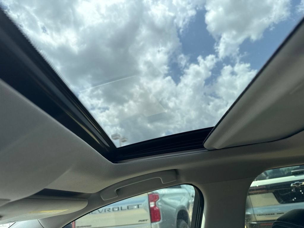 Used 2023 INFINITI Q50 Luxe w/ Cargo Package AWD/4WD image 15