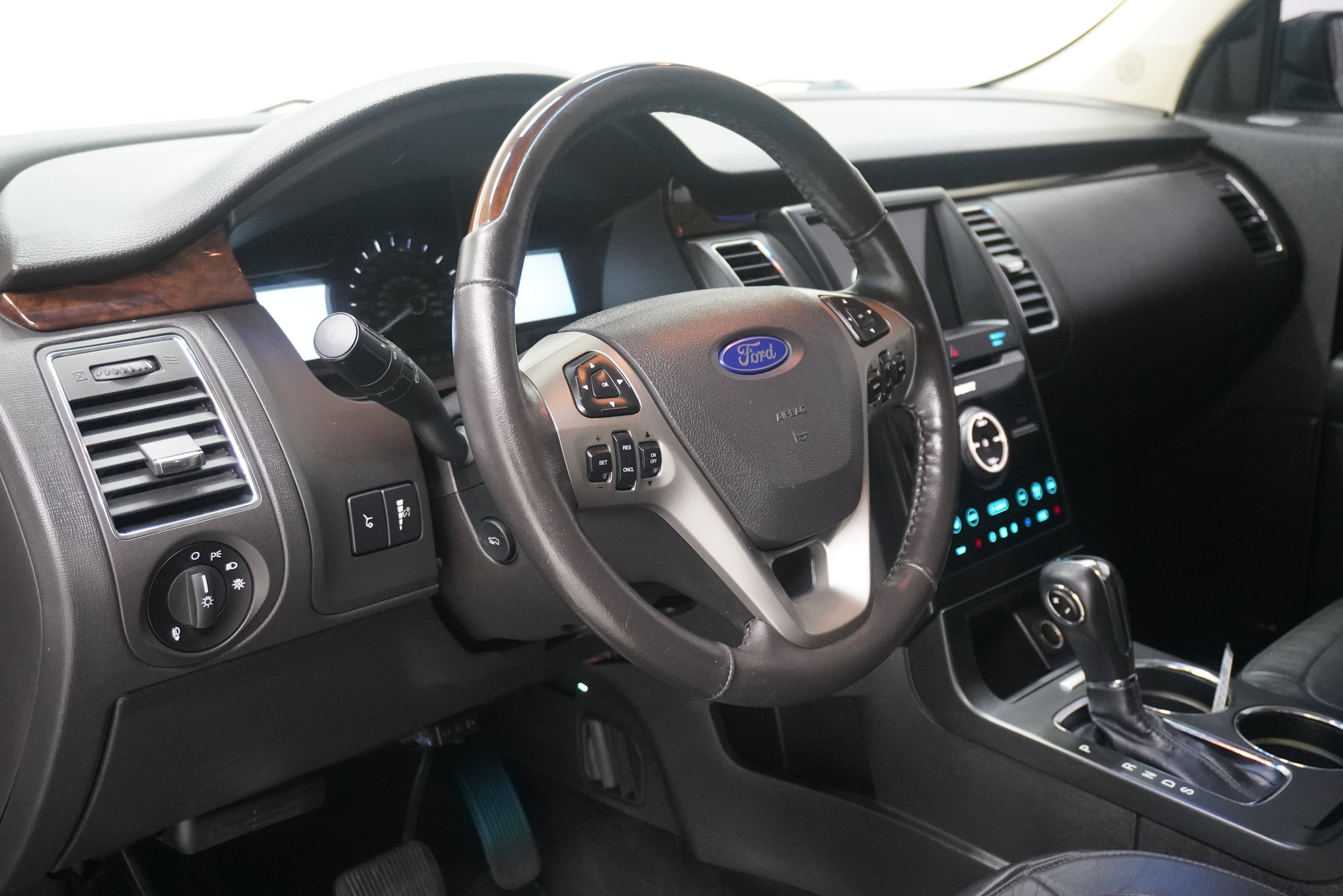 Used 2016 Ford Flex Limited FWD image 10