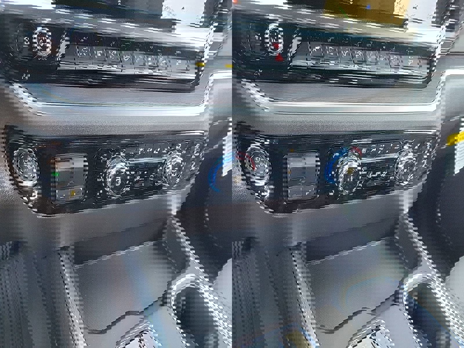 New 2026 GMC Sierra 1500 SLT w/ SLT Premium Plus Package image 35