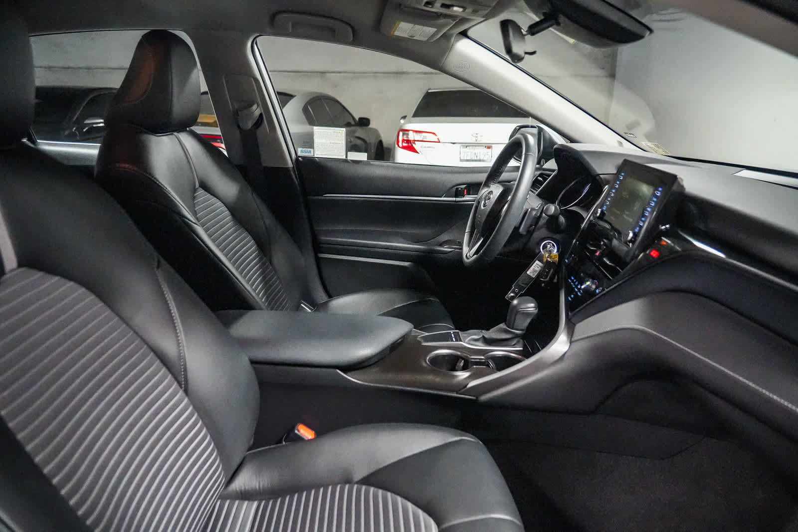 Certified 2024 Toyota Camry SE FWD image 17
