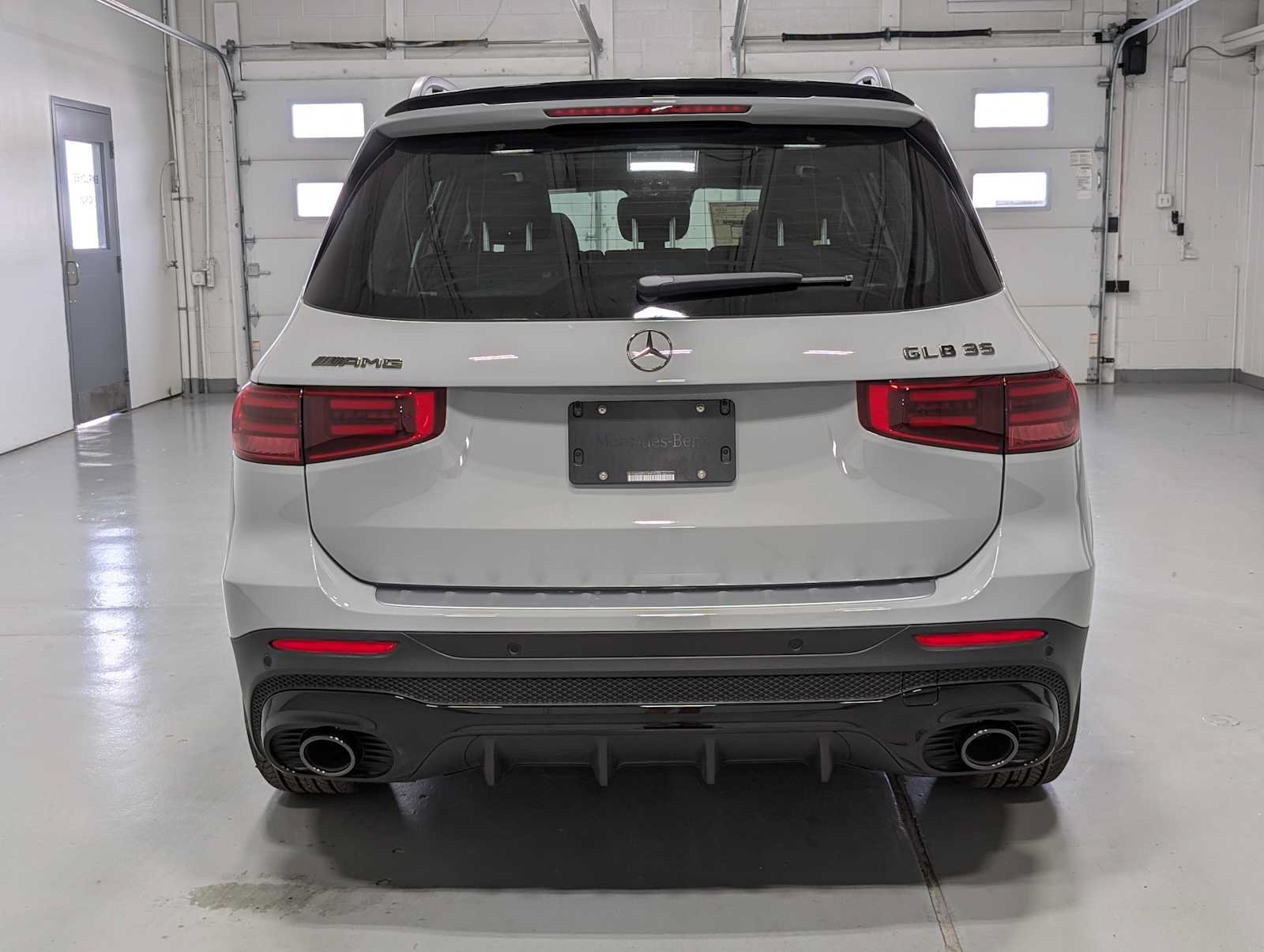 New 2026 Mercedes-Benz GLB 35 AMG 4MATIC image 8