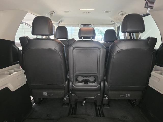 Used 2023 Kia Carnival LX FWD image 29