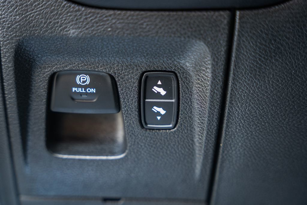 Certified 2022 RAM 1500 Limited w/ Night Edition AWD/4WD image 44