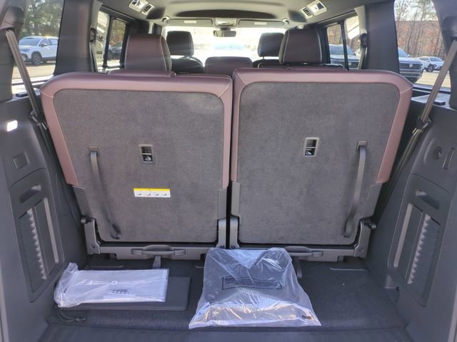 New 2025 Volkswagen ID. Buzz Pro S image 8