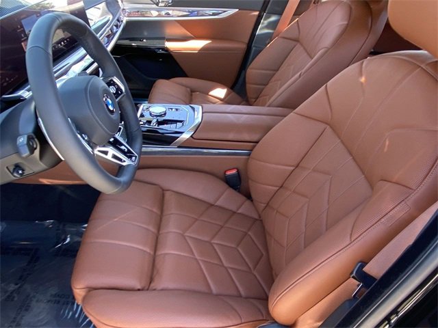 New 2026 BMW 740i w/ Executive Package image 19