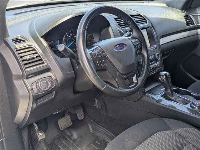 Used 2019 Ford Explorer XLT w/ Equipment Group 201A AWD/4WD image 10