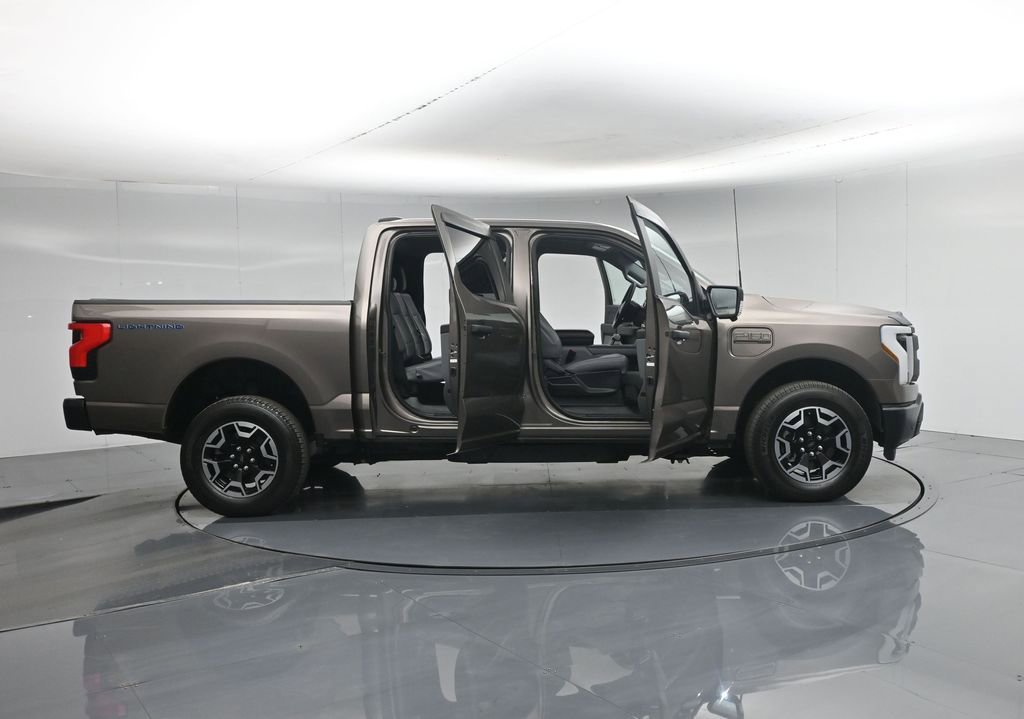 Used 2023 Ford F150 Lightning Pro w/ Tow Technology Package AWD/4WD image 5