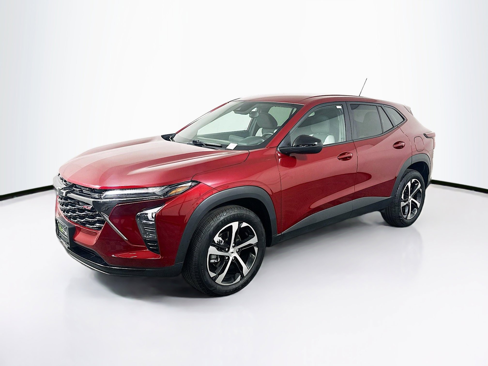 Used 2025 Chevrolet Trax RS FWD image 3