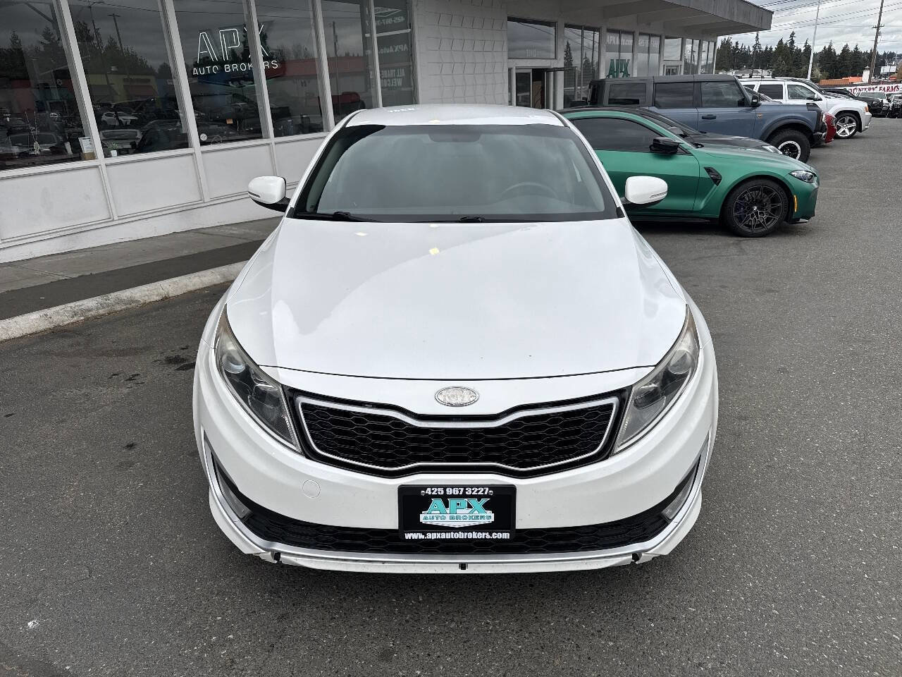 Used 2012 Kia Optima Hybrid w/ Hybrid Convenience Pkg FWD image 10