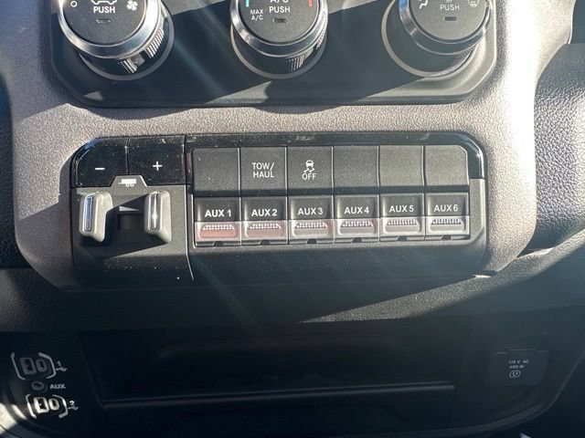 New 2024 RAM 2500 Tradesman AWD/4WD image 26