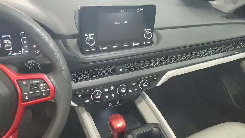 Used 2024 Honda Accord EX image 22