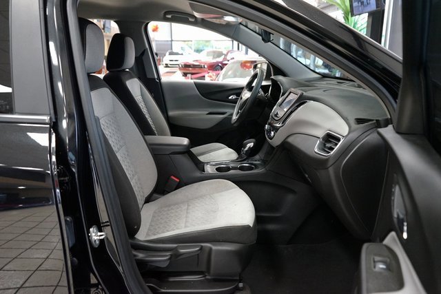 Used 2023 Chevrolet Equinox LS w/ Driver Confidence II Package image 38